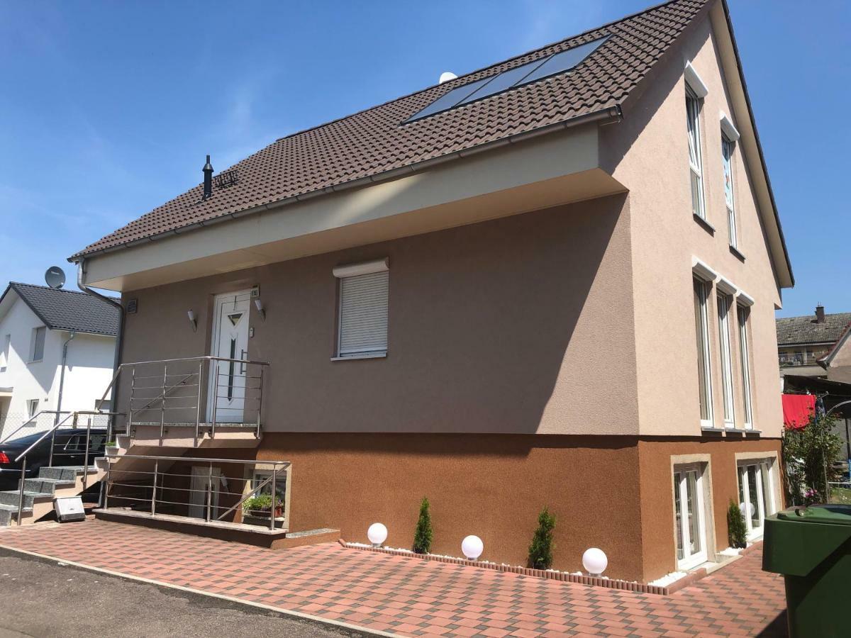 Apartment Stabel 8,1 Km Von Europa Park Kippenheim Luaran gambar